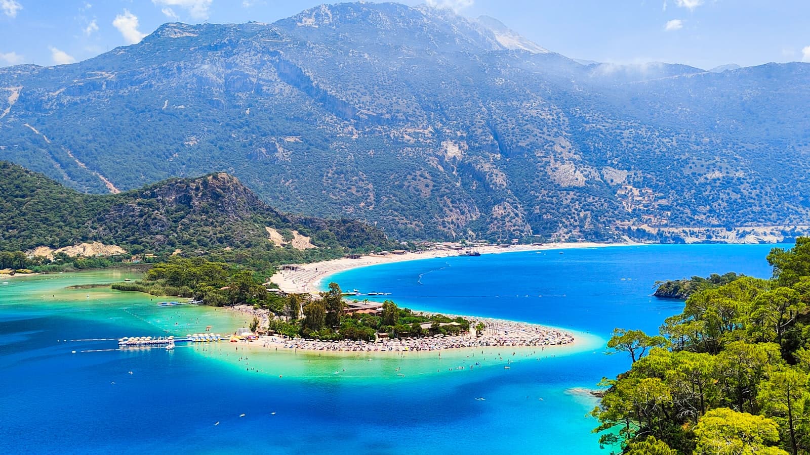 Laguna blu e Ölüdenizit në Fethiye, pamje ajrore