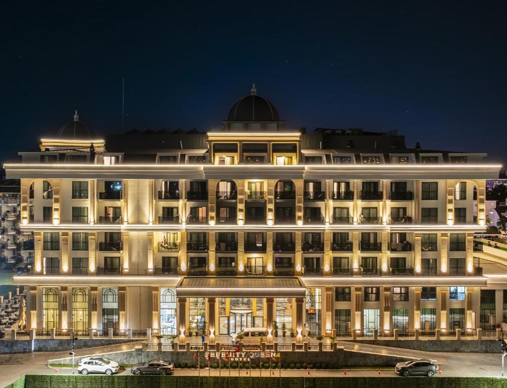 Serenity Queen Hotel