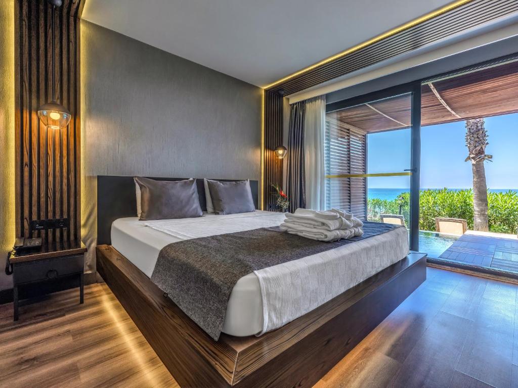 Adora Calma Beach Hotel