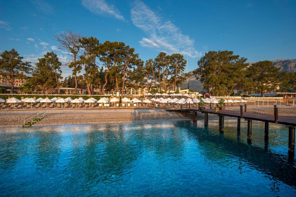 Akra Kemer