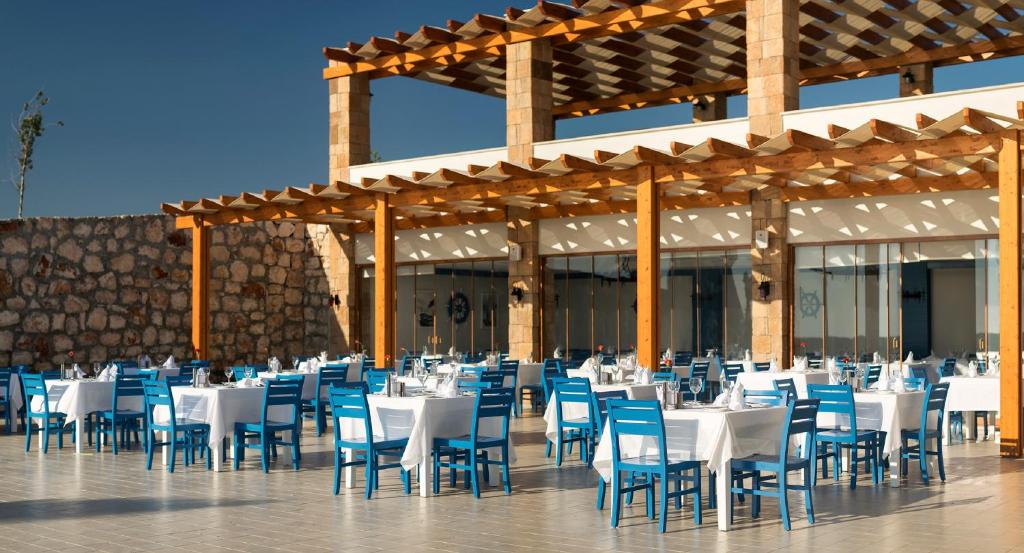 Aquasis De Luxe Resort & Spa