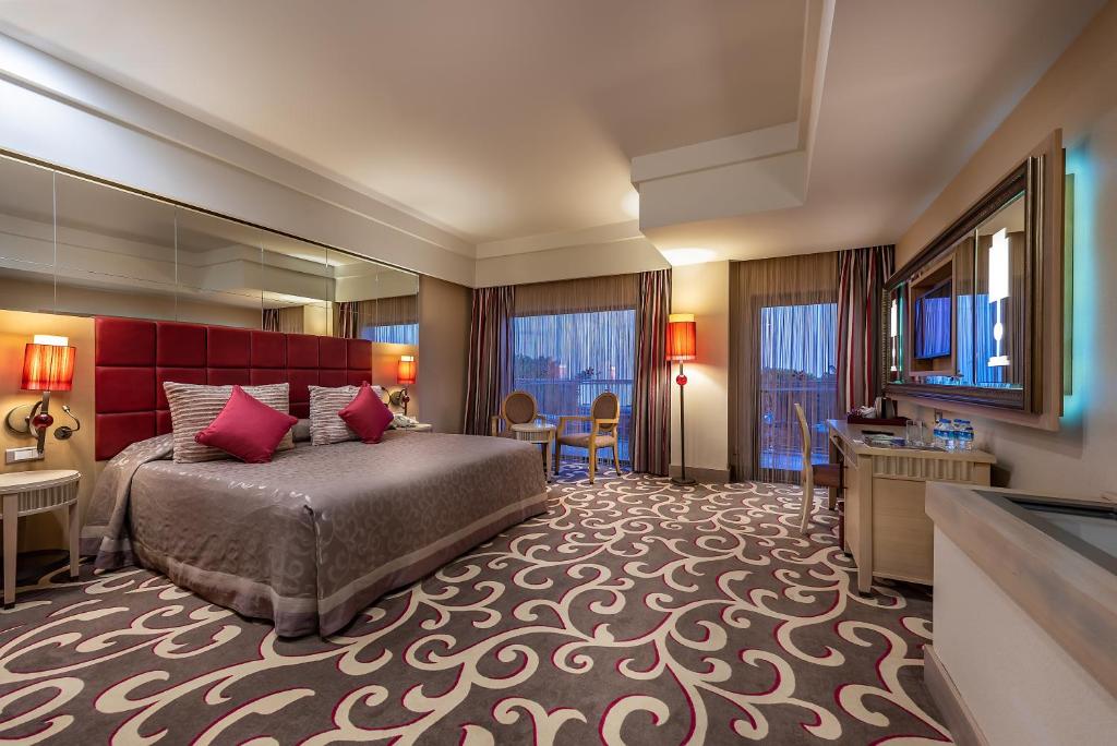 Cornelia Diamond Golf Resort & SPA