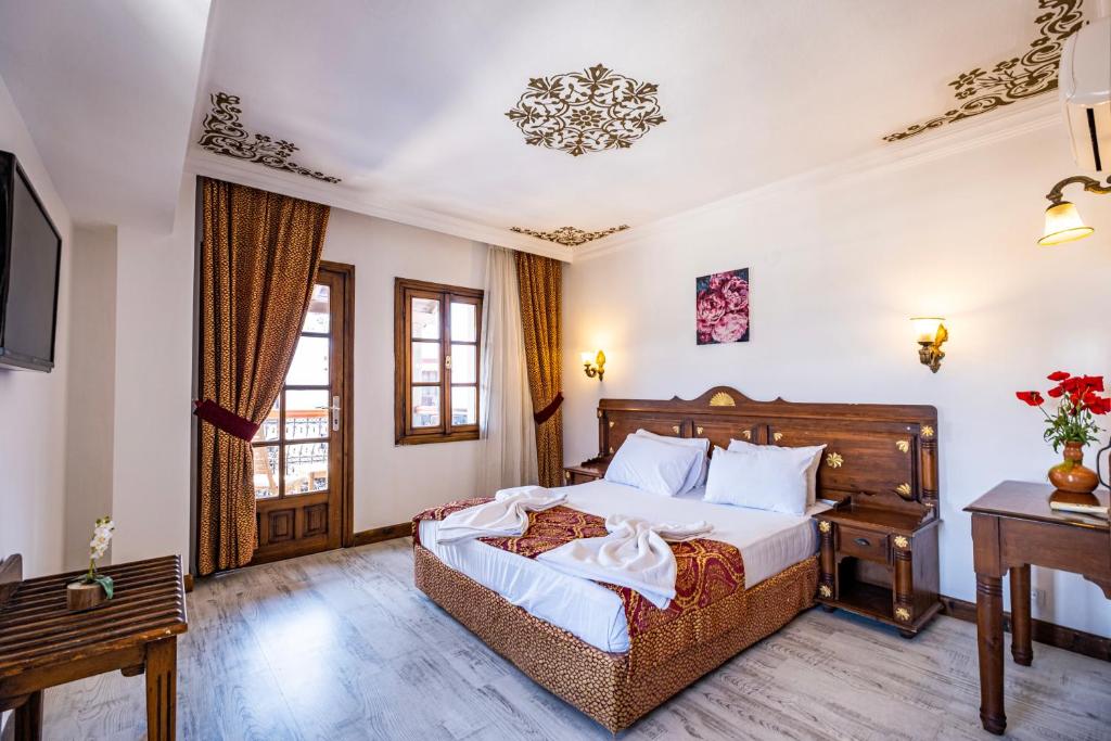 Costa Bitezhan Hotel