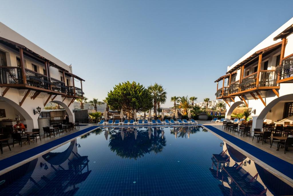 Costa Bitezhan Hotel