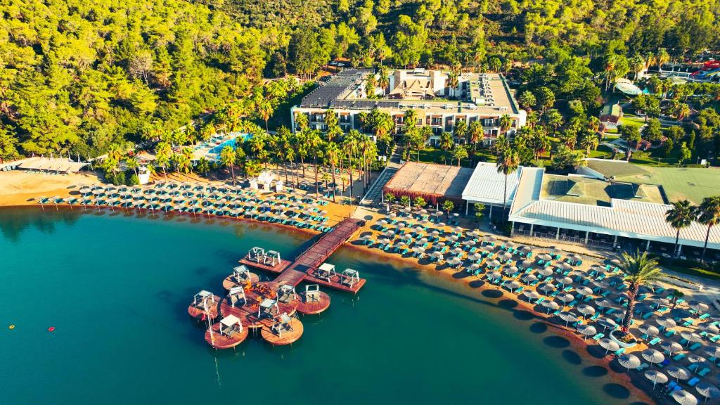 Green Bay Resort & Spa