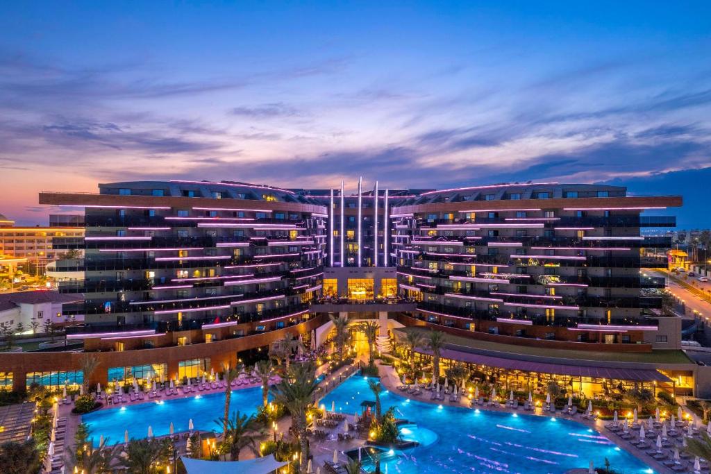 Kirman Calyptus Resort & SPA