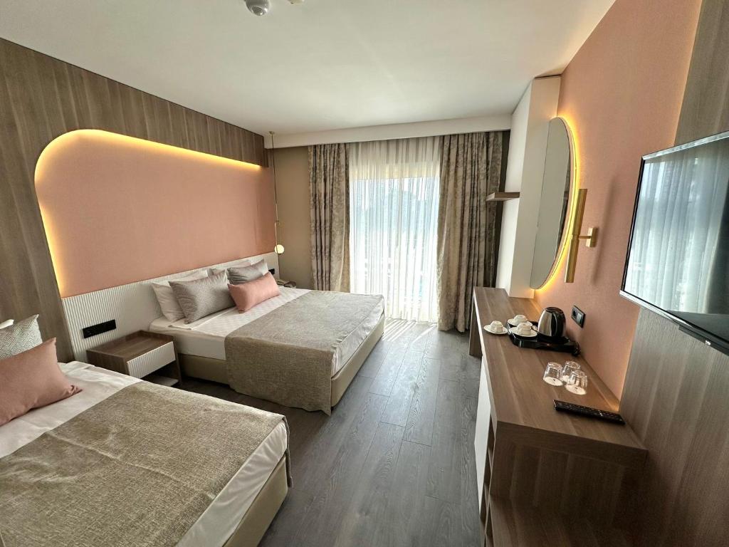 L'Oceanica Beach Resort Hotel