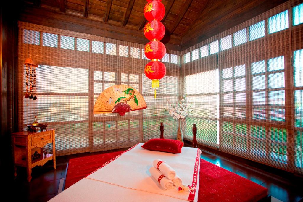 Limak Lara De Luxe Hotel & Resort