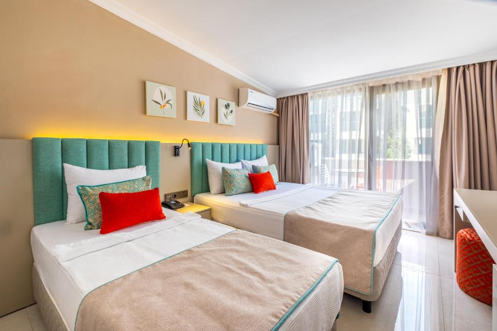 Rose Garden Premium Hotel