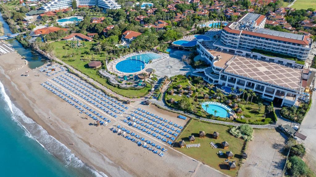 Starlight Resort Hotel