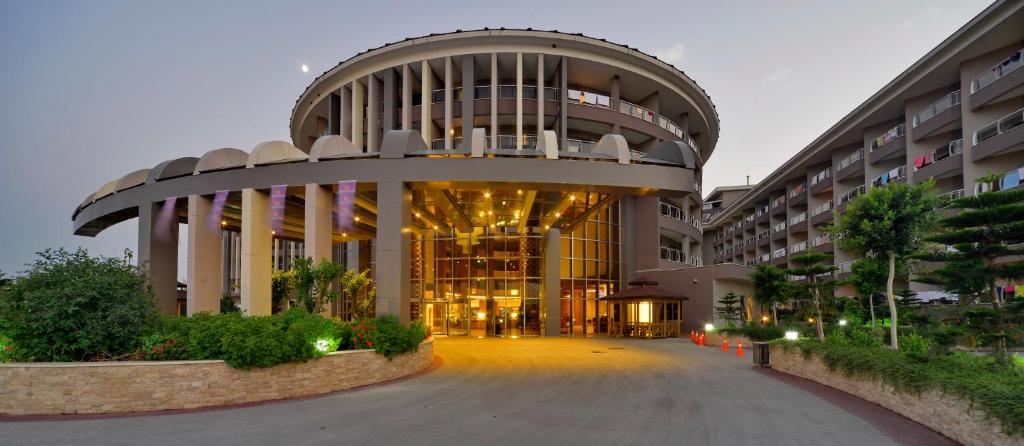 Sunmelia Beach Resort Hotel & Spa